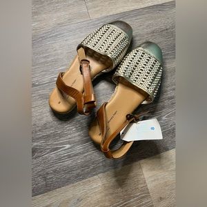 Time and Tru Ankle Strap Espadrille sandals